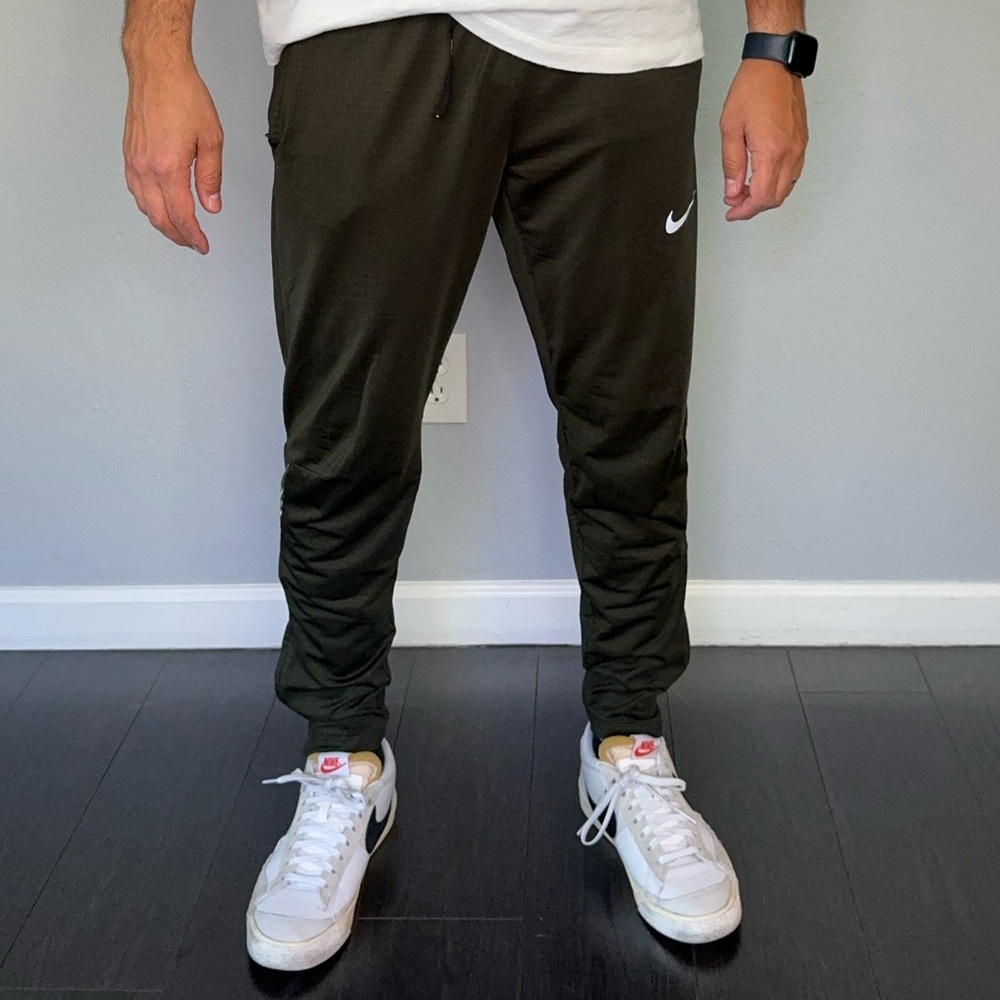 Nike Dry-fit Running Joggers Size Medium in Black